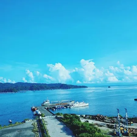 Hotel Jesselton Quay Sea View